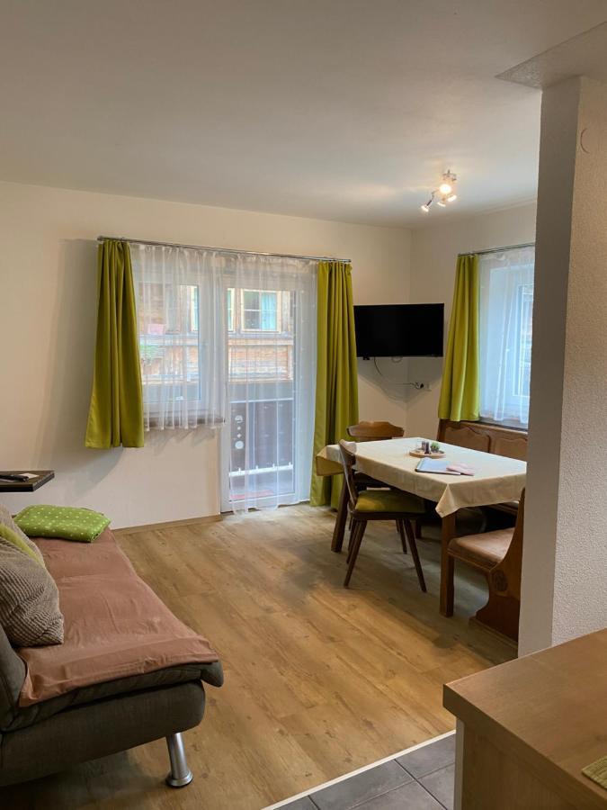 Ferienwohnung Wetterstein レルモース エクステリア 写真