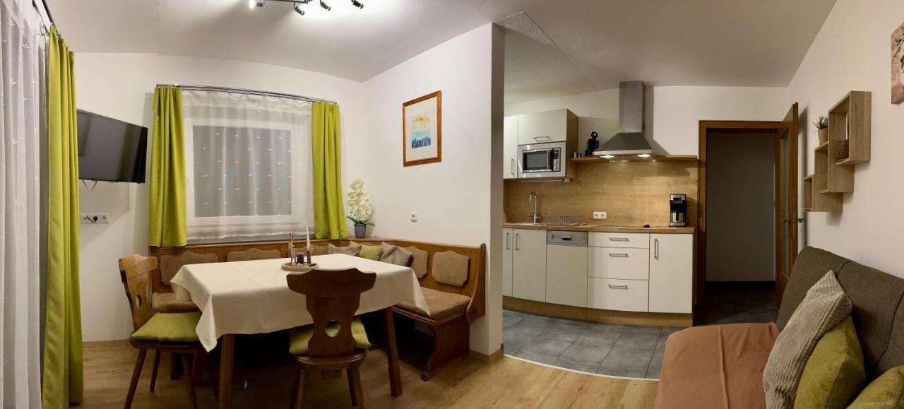 Ferienwohnung Wetterstein レルモース エクステリア 写真